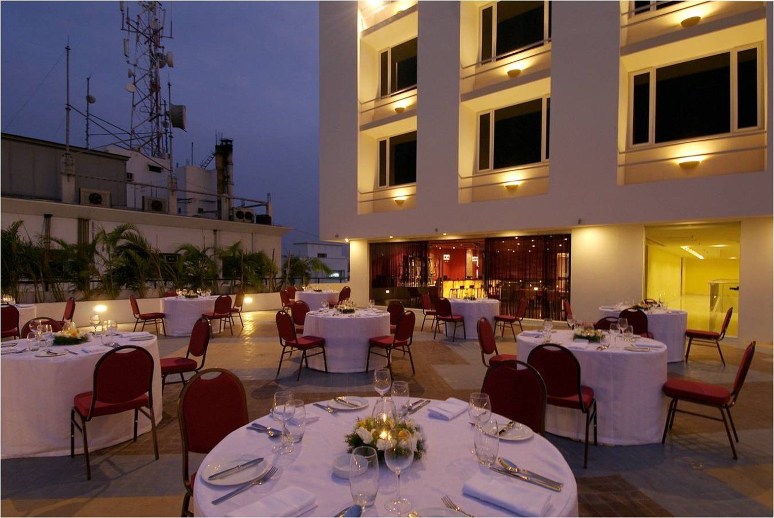 Vivanta Vijayawada, Mg Road Restaurant foto